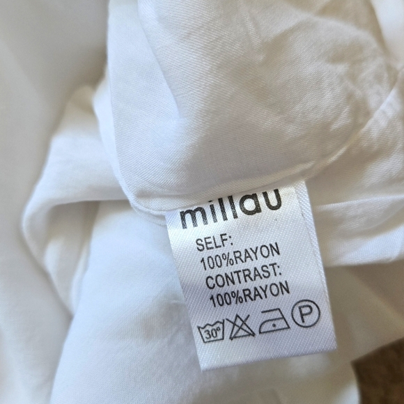 Millau White Circle Cage Detail Chain Link Neckline Romper Size Small NWT - Picture 9 of 13